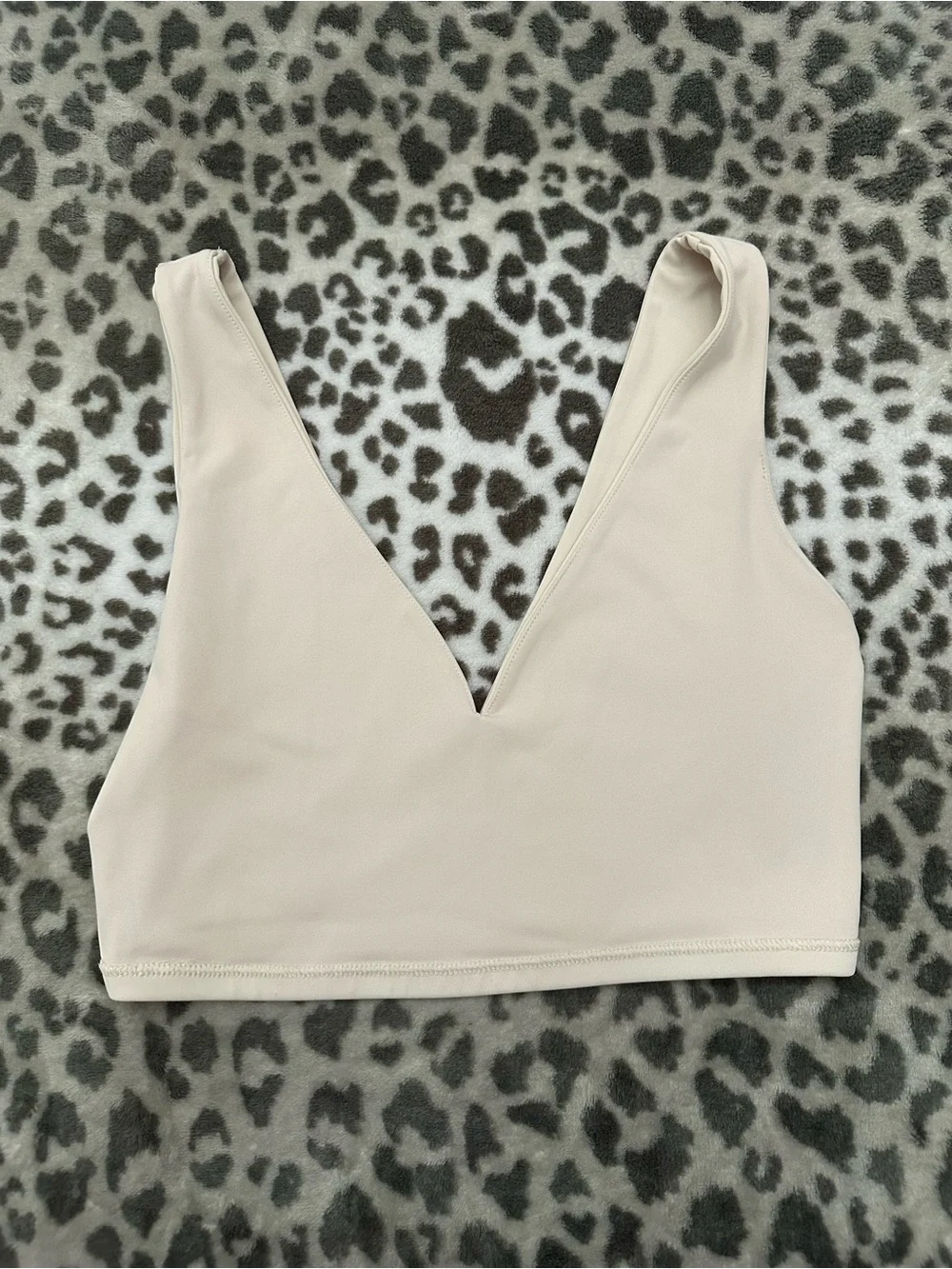 Express Body Contour High Compression Double V-Neck Bralette in Sandshell Small
